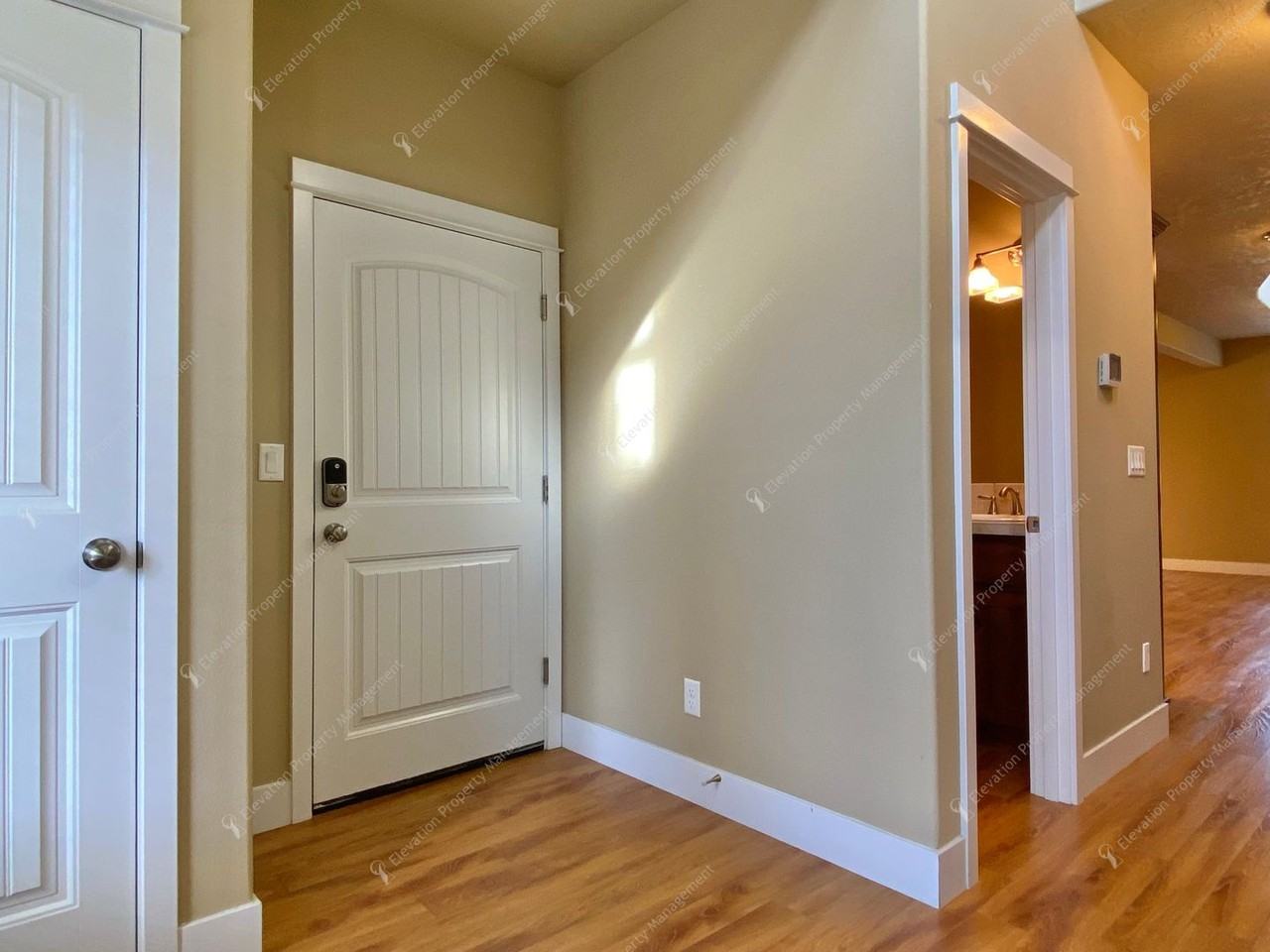 61402 Sunbrook Dr - Photo 4 of 50