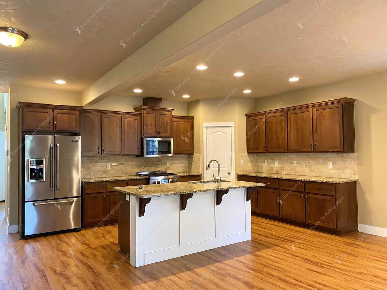 61402 Sunbrook Dr - Photo 7 of 37