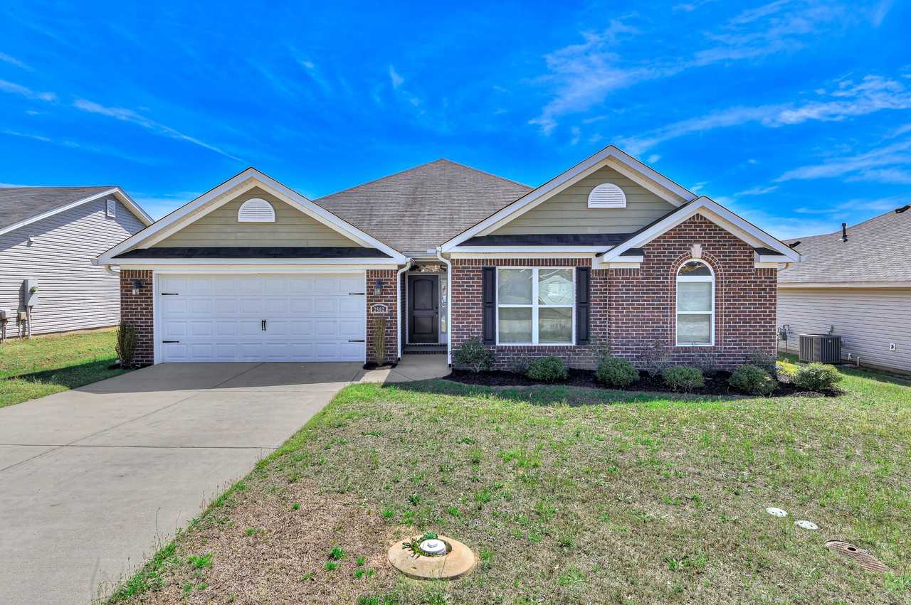 2562 Inverness Dr #1