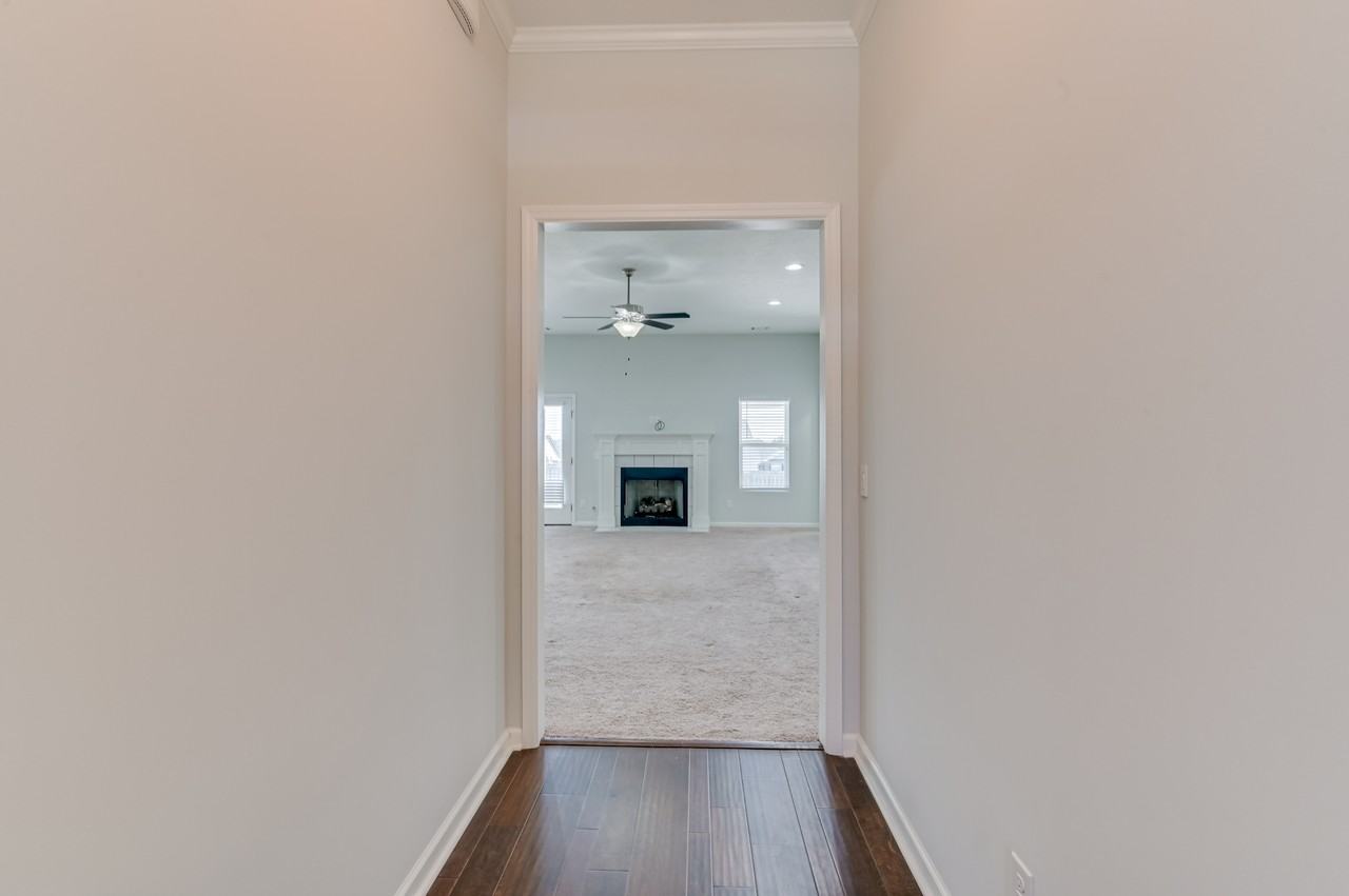 2562 Inverness Dr #1 - Photo 6 of 36