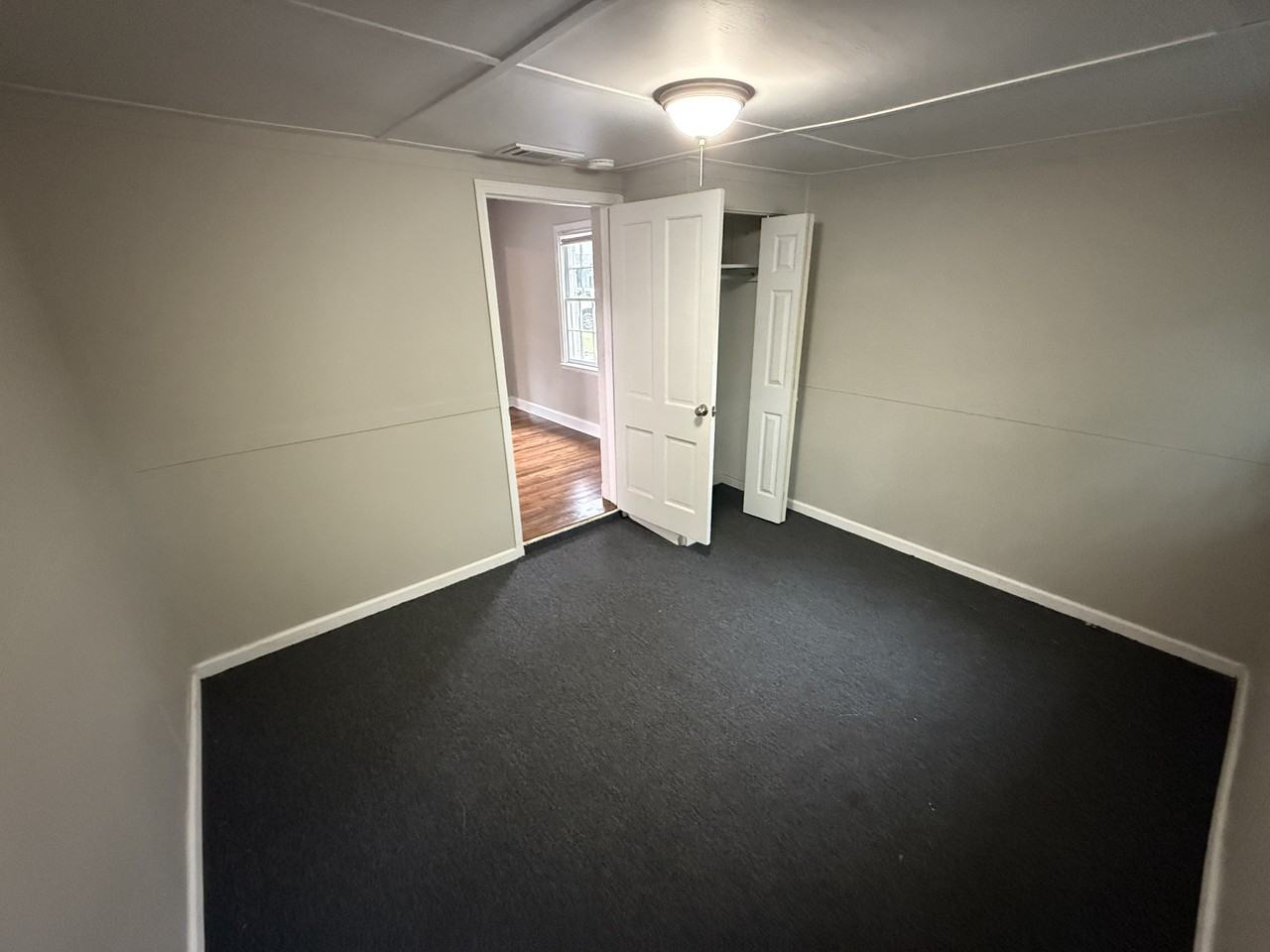 3605 Emanuel Ave - Photo 3 of 14