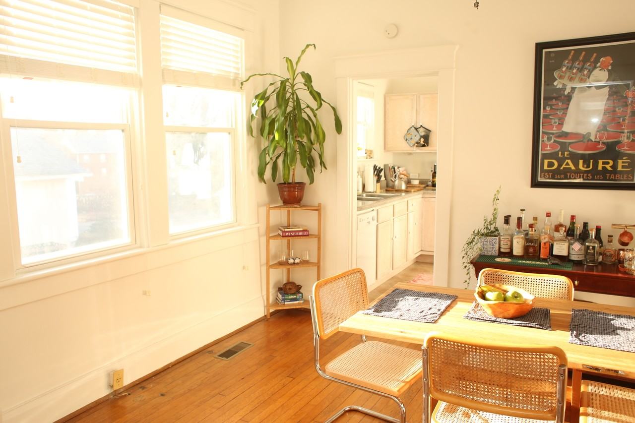 119 Observatory Ave - Photo 5 of 19