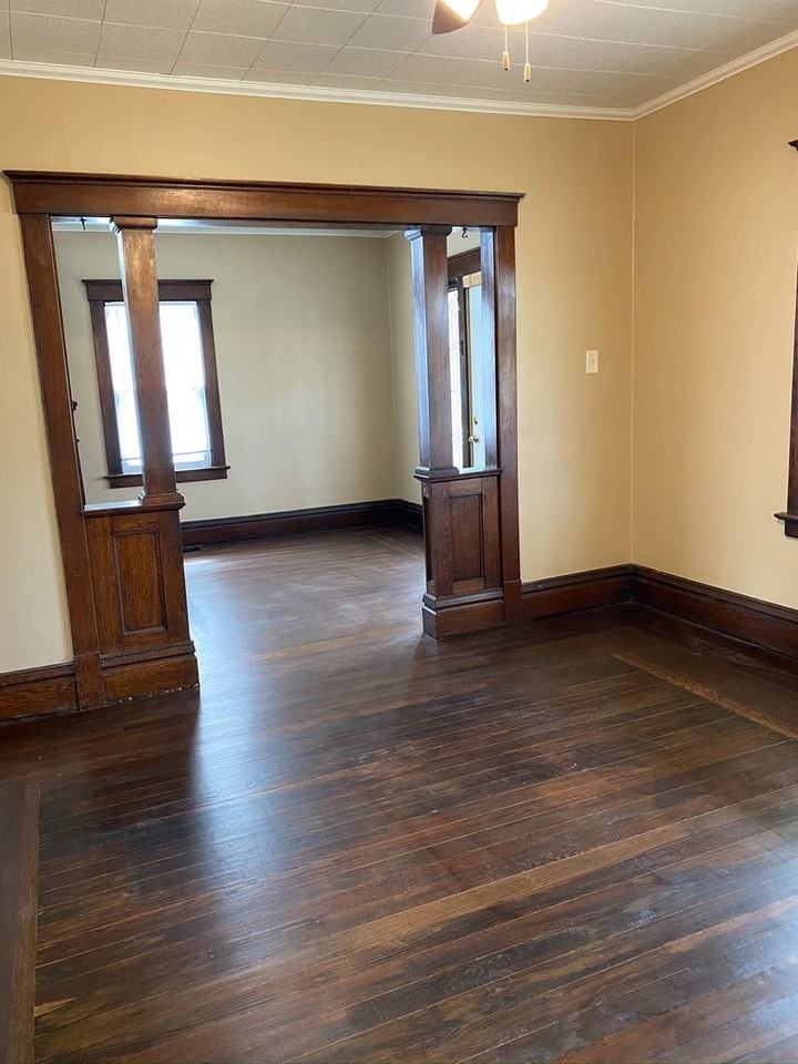 326 E Liberty St - Photo 7 of 16