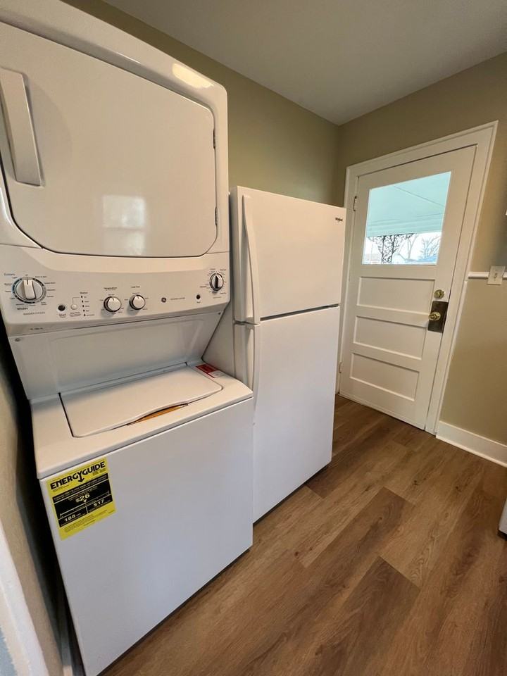 1203 S 2nd St - Photo 4 of 10