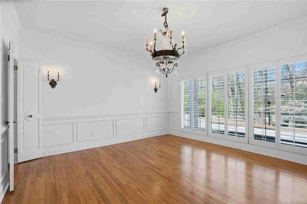 1190 W Paces Ferry Rd Nw - Photo 4 of 25