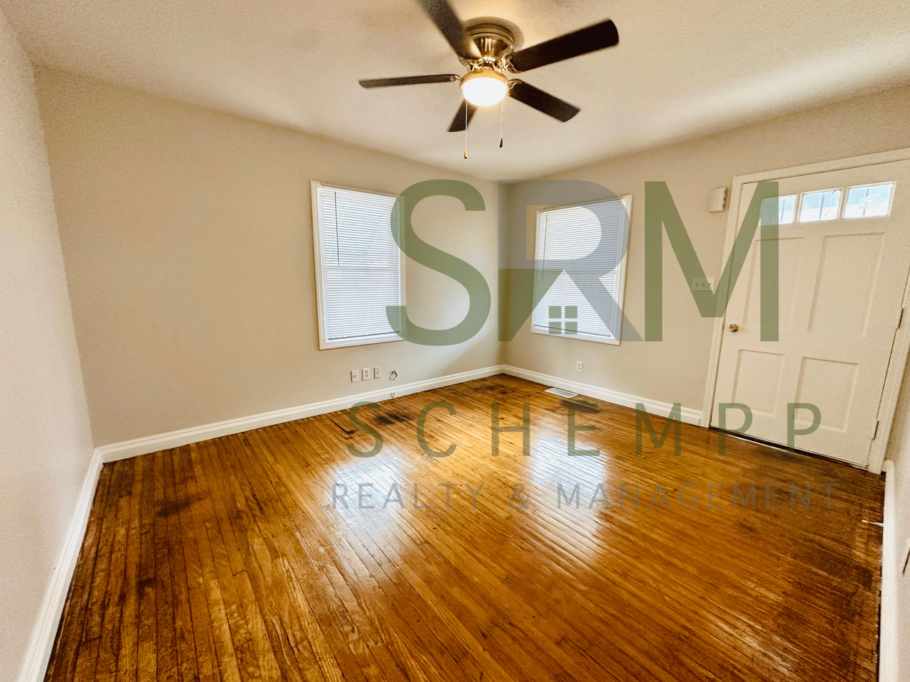 1147 Lincoln Ave - Photo 2 of 20