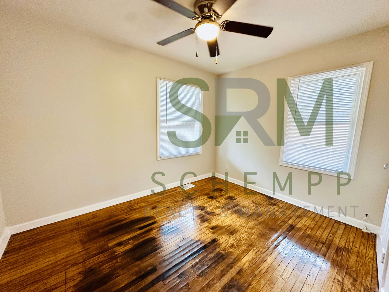 1147 Lincoln Ave - Photo 4 of 20