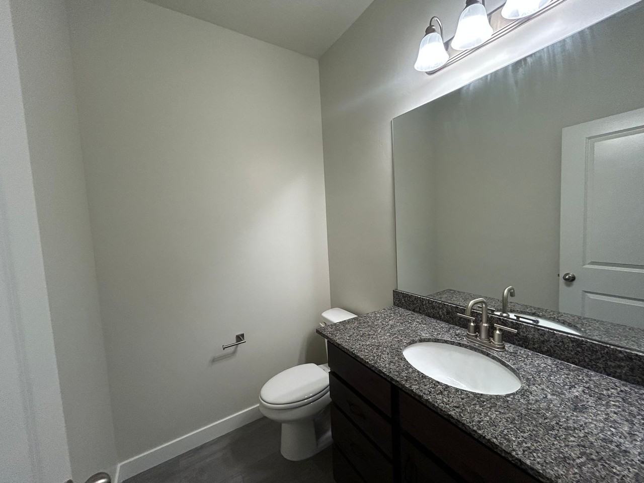 4033 W Harmony Dr - Photo 6 of 15