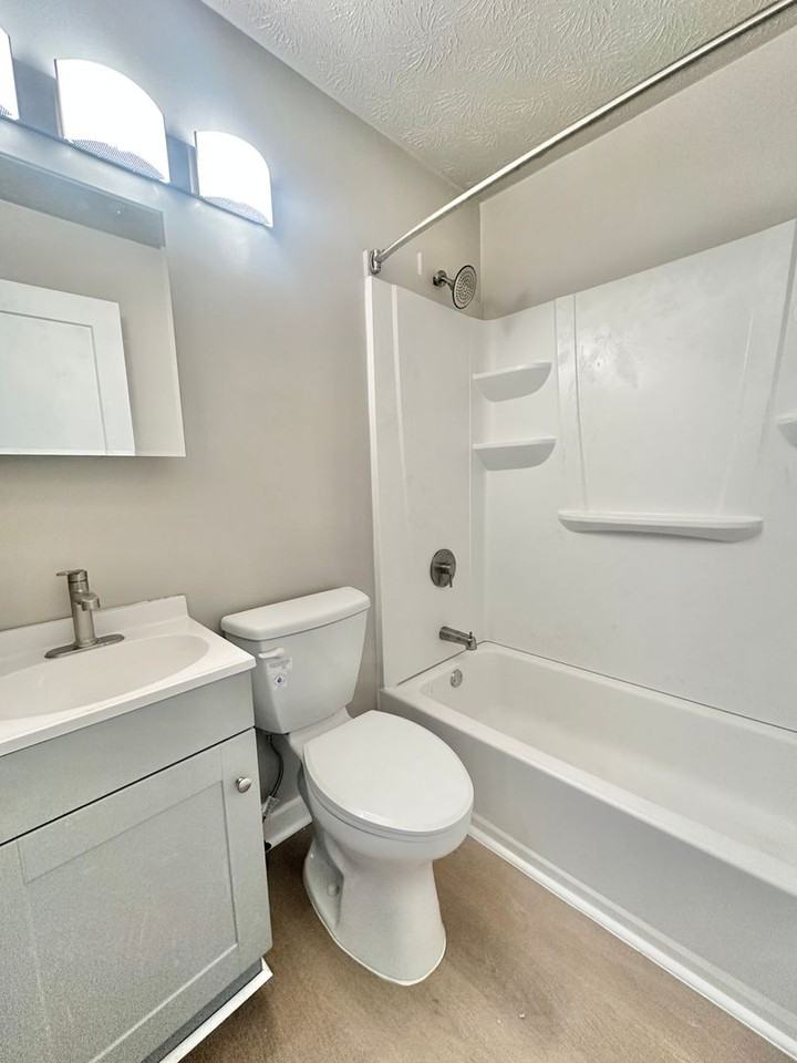 94 Dutch Mill Ct - Photo 5 of 7