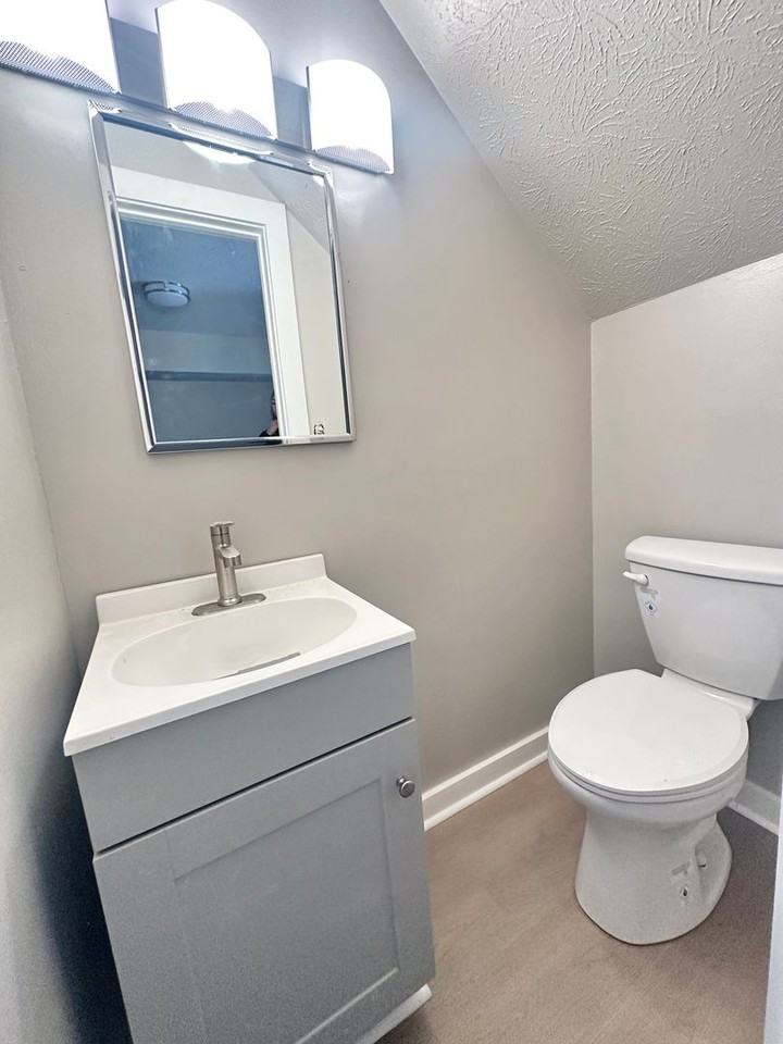 94 Dutch Mill Ct - Photo 7 of 7