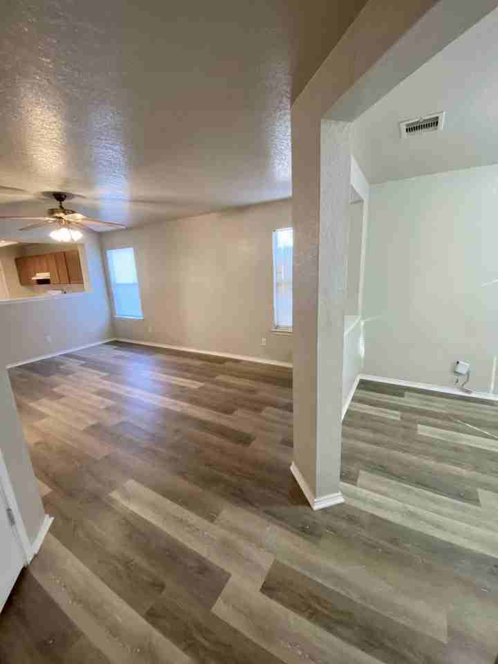 415 Allendale Oak - Photo 2 of 16