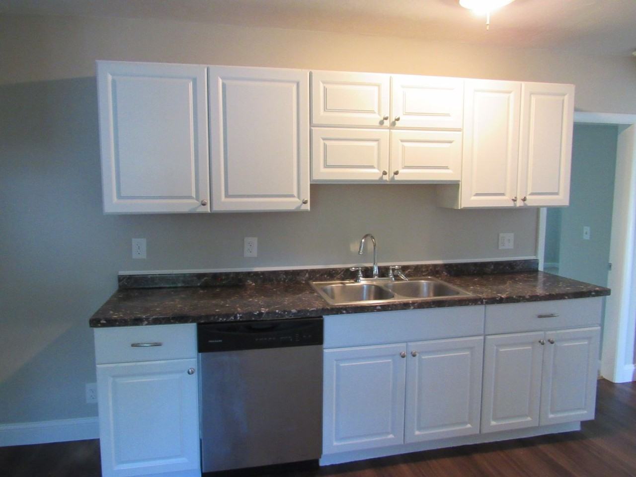 19 Chapman St - Photo 3 of 21