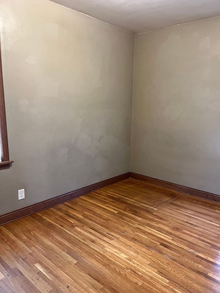 868 20th Ave Se - Photo 7 of 15