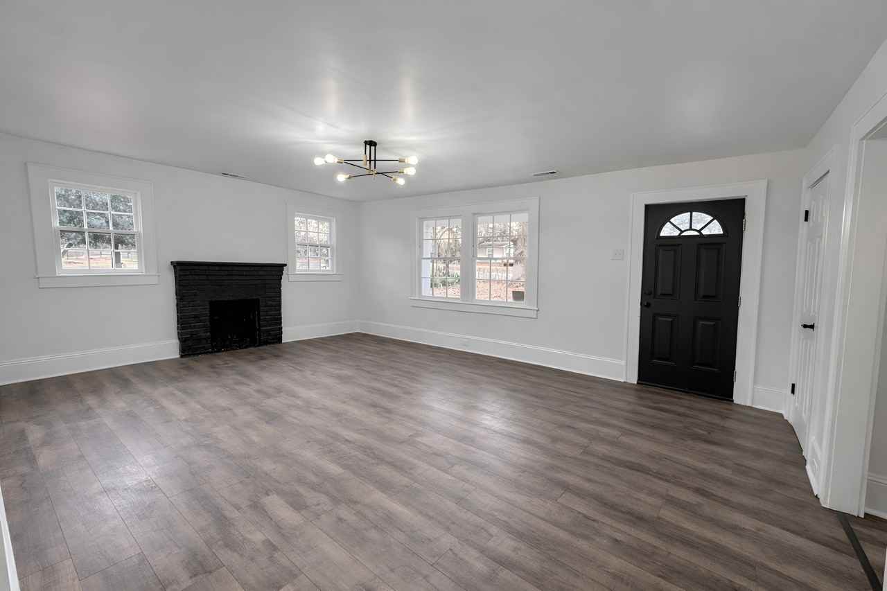 2629 Dallas Stanley Hwy - Photo 2 of 13