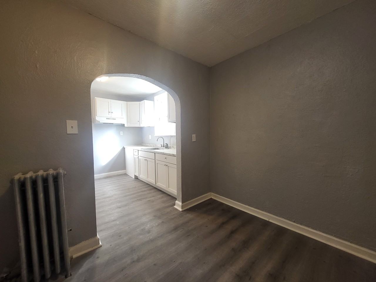 16183 Wisconsin St - Photo 2 of 19