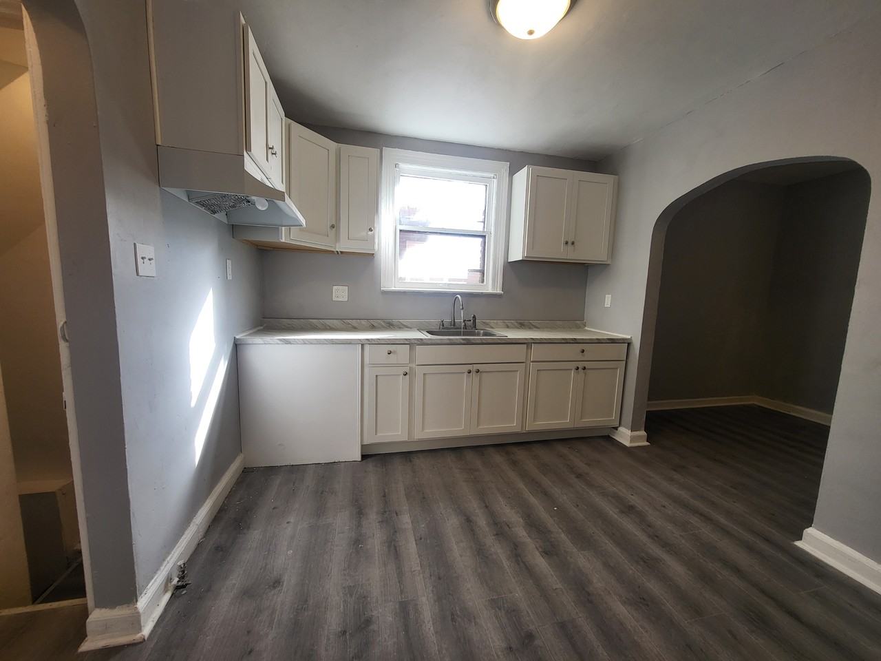 16183 Wisconsin St - Photo 3 of 19