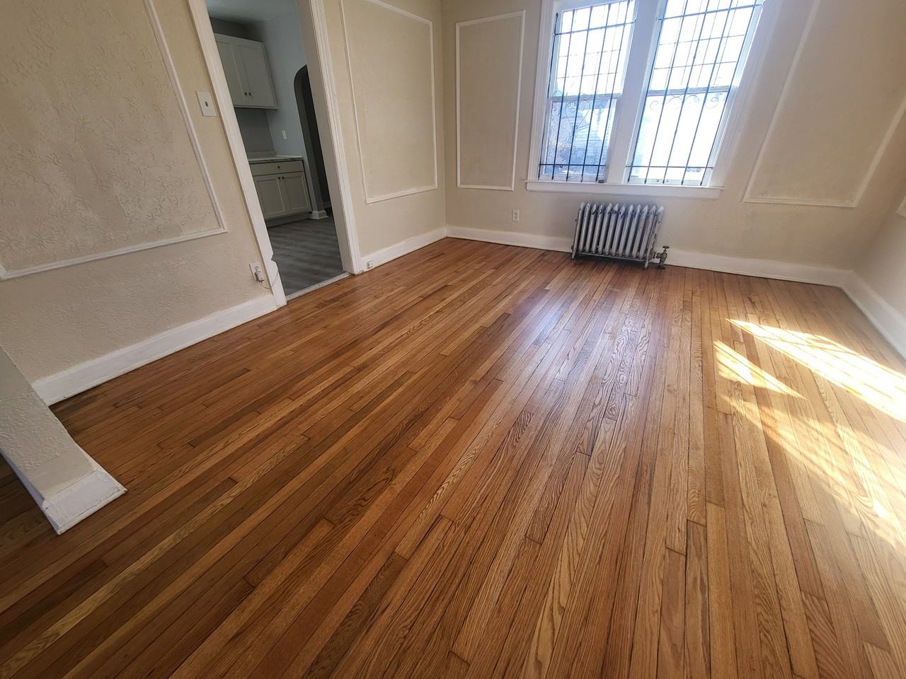 16183 Wisconsin St - Photo 4 of 19