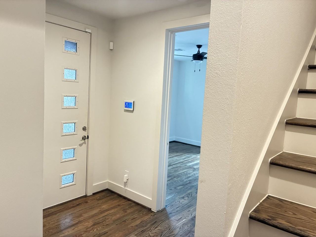 1535 W 24th St #B - Photo 3 of 32