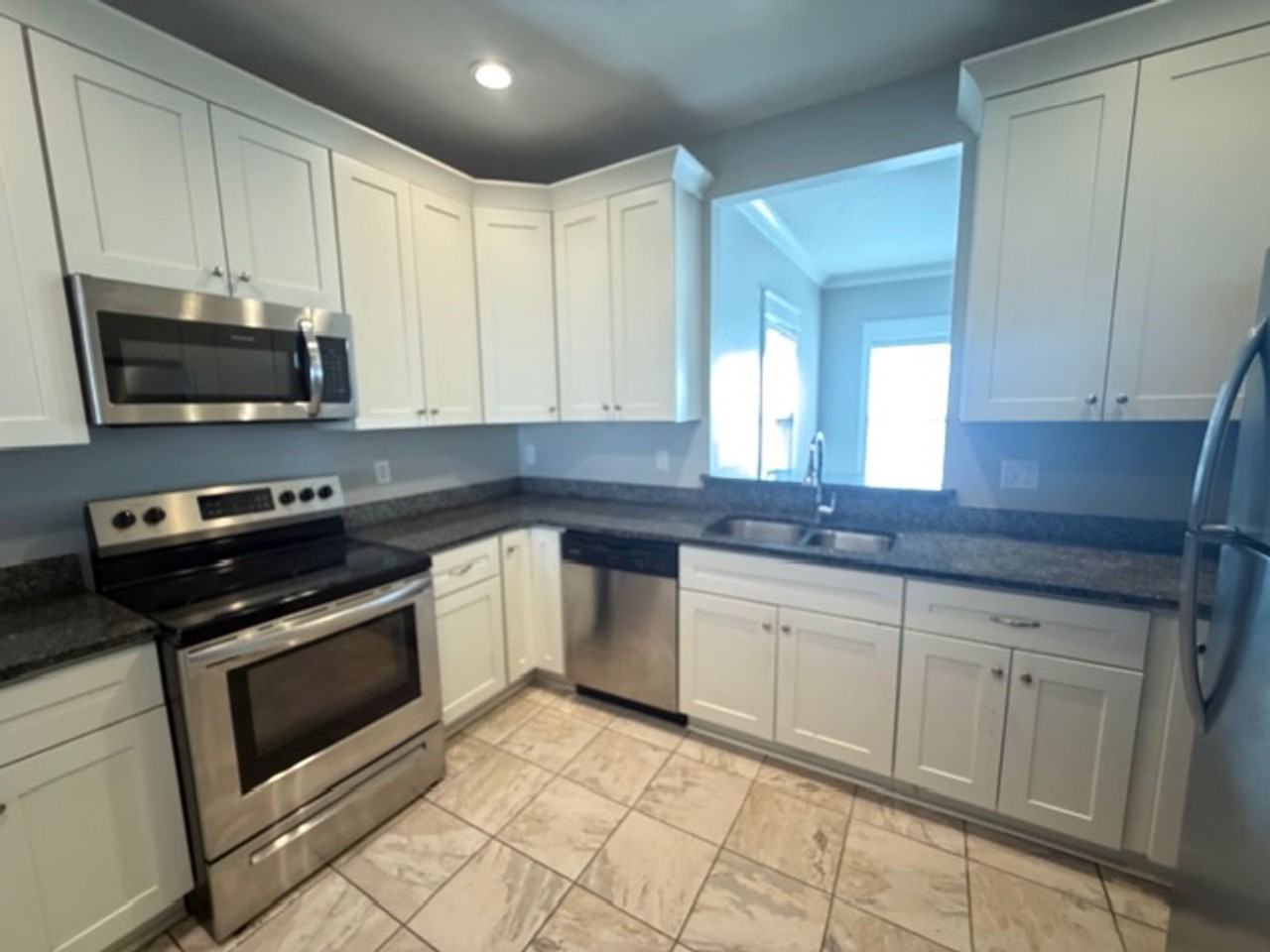 515 Reunion St #22 - Photo 7 of 23