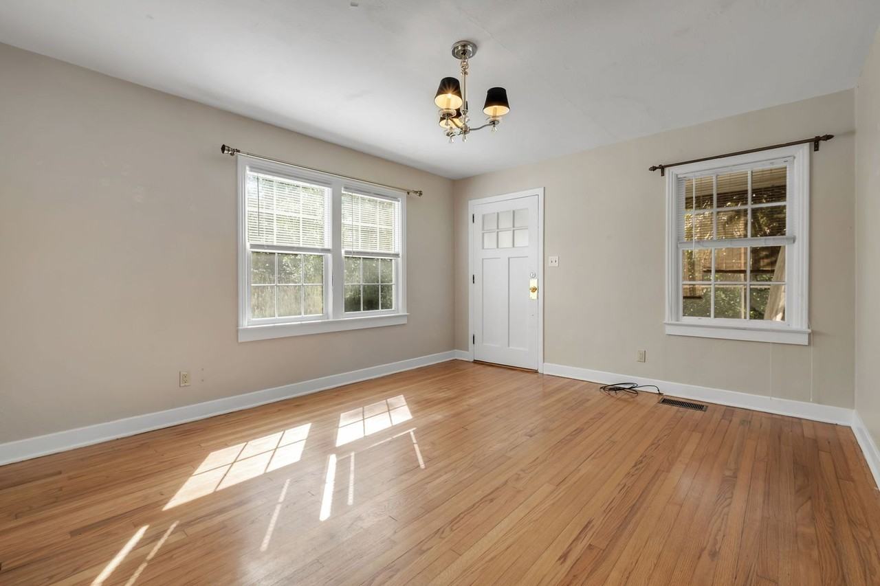 810 N Duval St - Photo 5 of 20