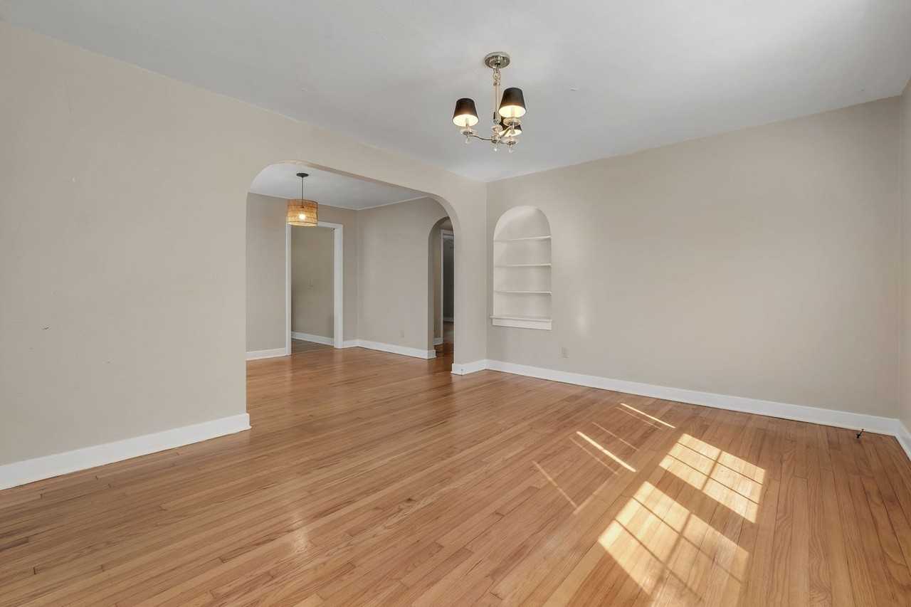 810 N Duval St - Photo 6 of 20