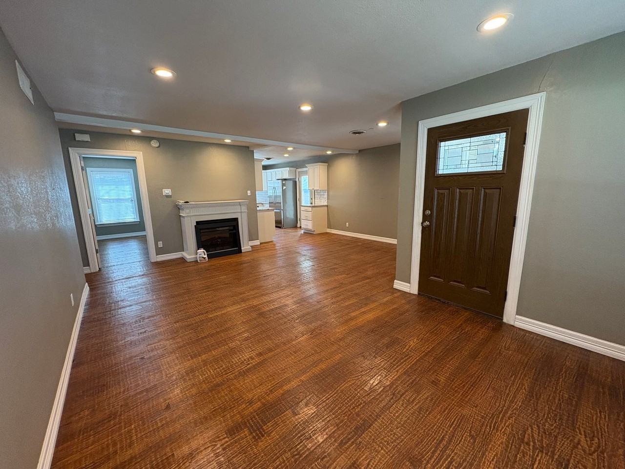 1414 W Lovers Ln - Photo 5 of 21