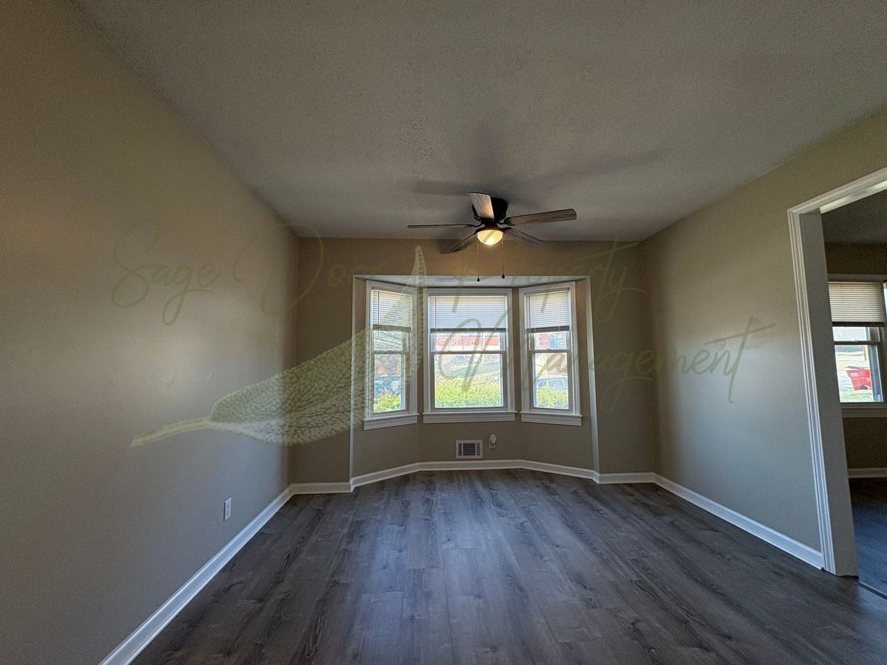 1404 Sw Sunset St - Photo 7 of 25