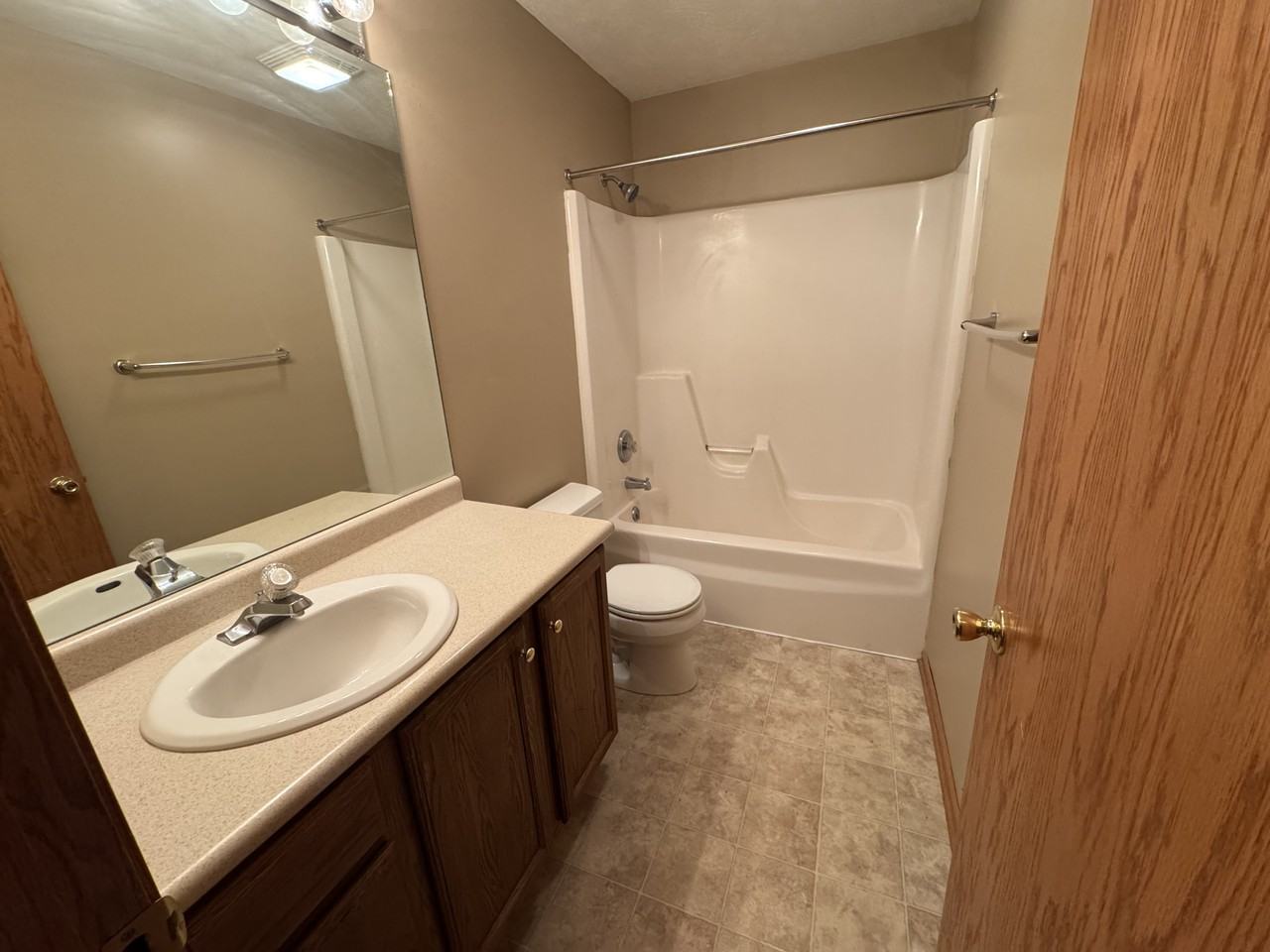 1534 Ohio St - Photo 7 of 17