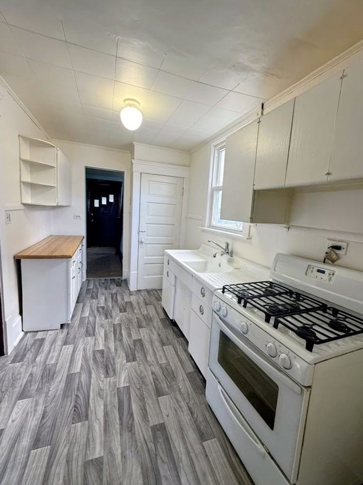 539 Thelma Ave - Photo 4 of 13