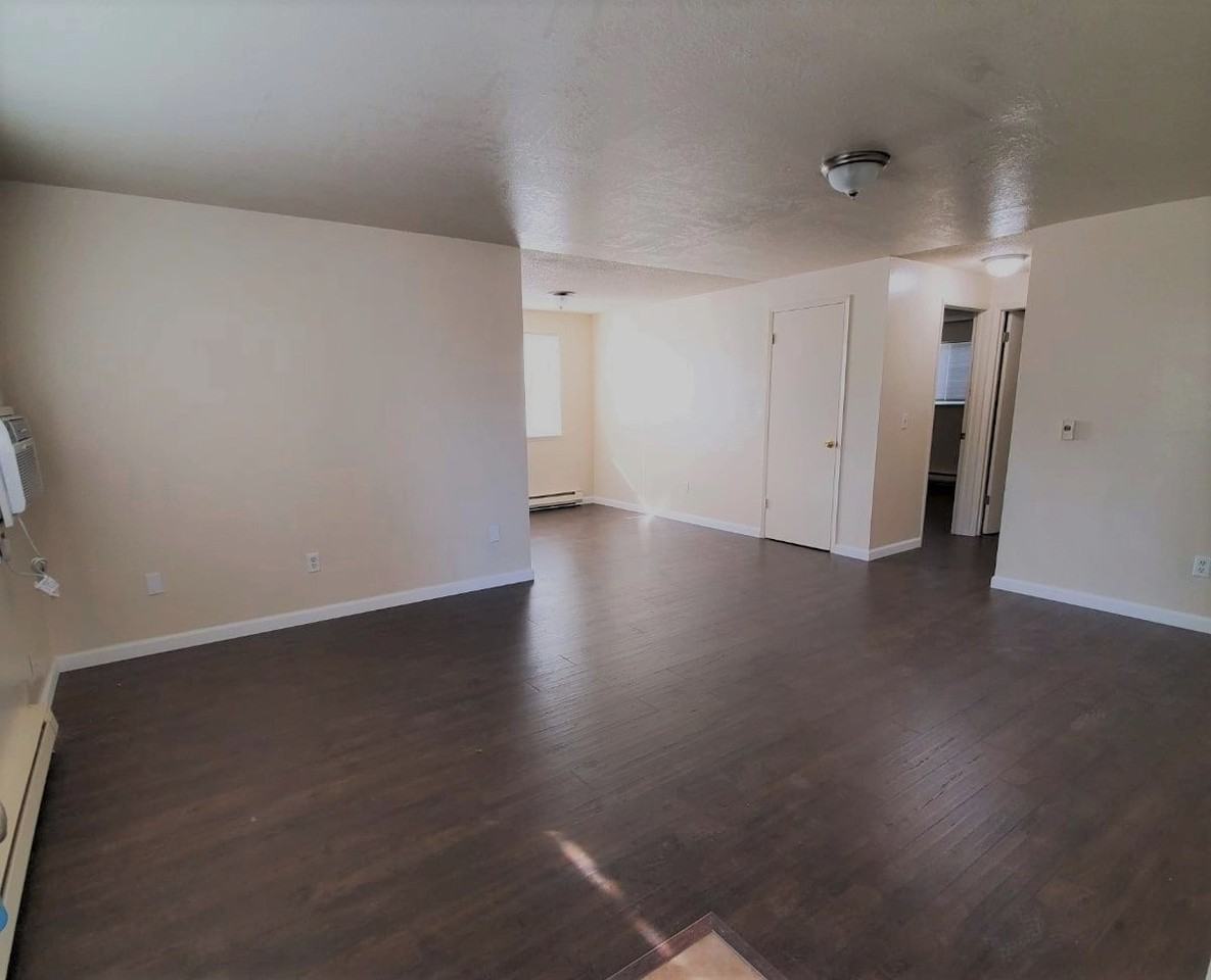 1408 W 14th Ave #B - Photo 4 of 14