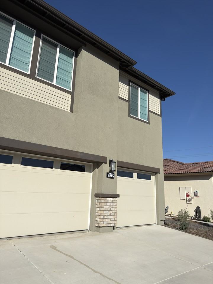 22228 Whispering Way - Photo 2 of 50