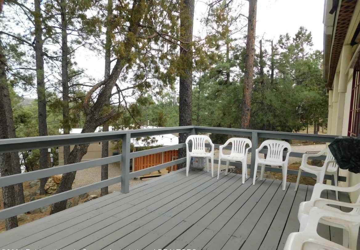 115 Queen Aire Ct - Photo 6 of 11