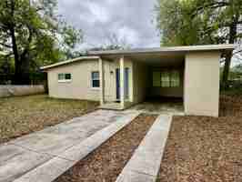 featured image of 1624 Queensway Rd