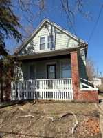 featured image of 903 W Brons Ave