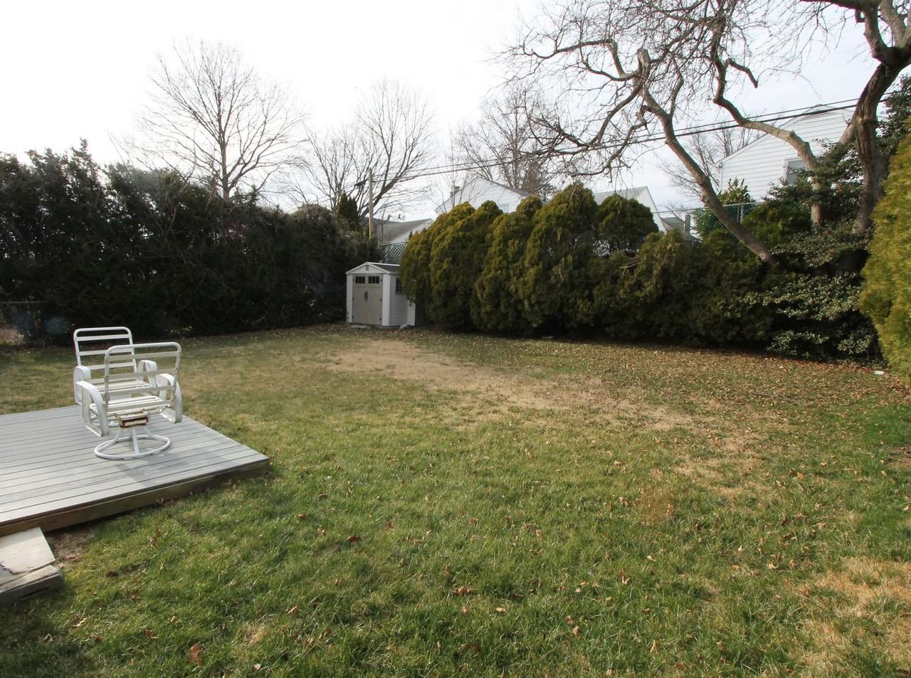 617 Renz St - Photo 3 of 28