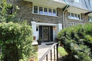 featured image of 254 E Meehan Ave