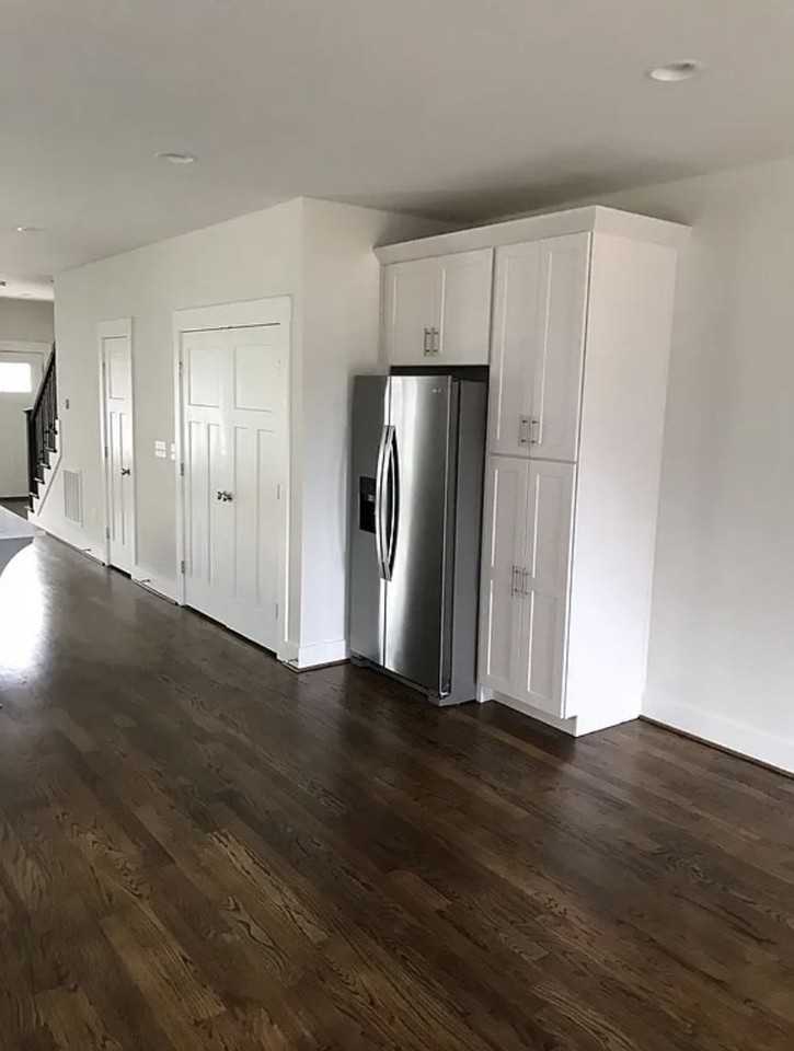 1107 Leland Ave - Photo 3 of 8