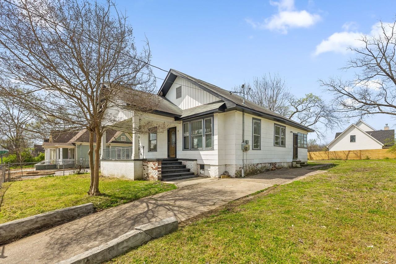 913 S Highland Park Ave - Photo 3 of 33