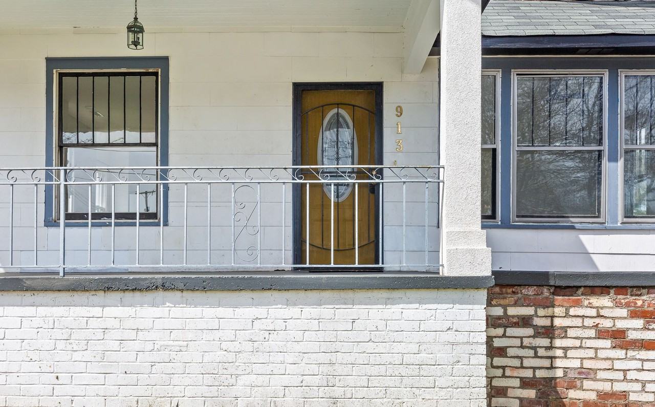 913 S Highland Park Ave - Photo 4 of 33