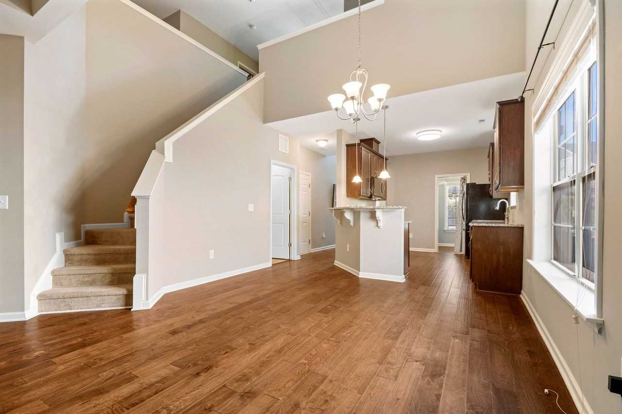 127 Cypress Hill Ln - Photo 7 of 26