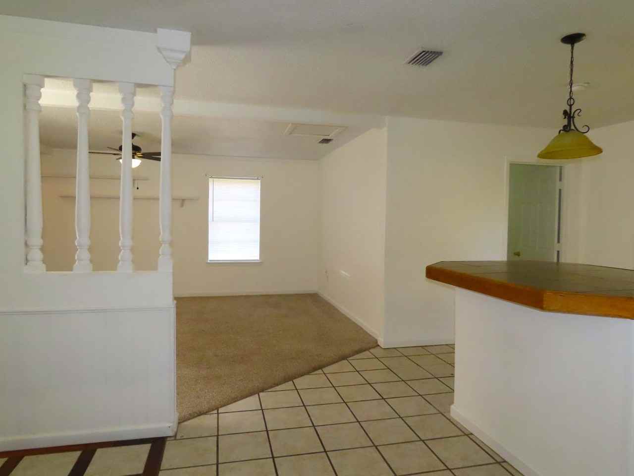 414 N Rainbow Dr - Photo 6 of 30