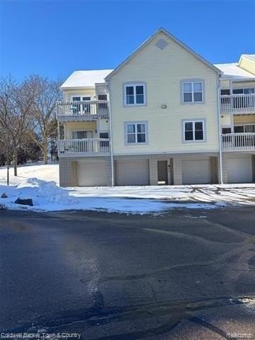 2225 S Huron Pkwy #2 - Photo 3 of 21