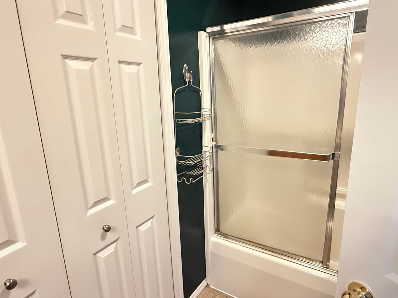 1223 Butler Ave - Photo 5 of 15