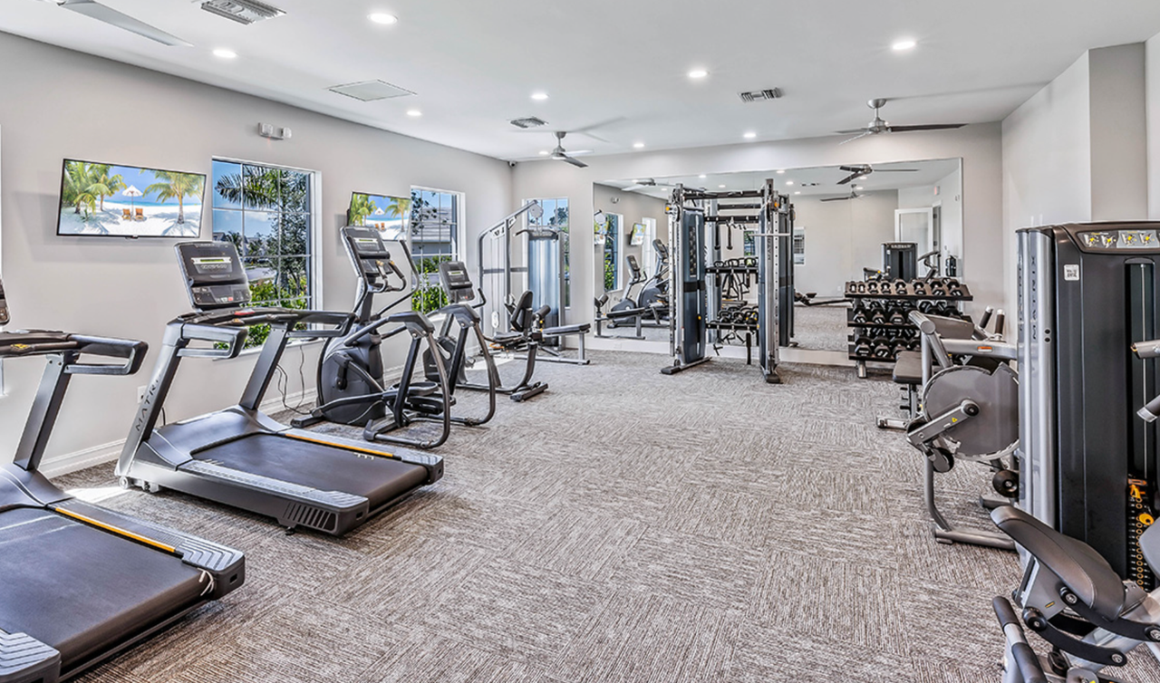 1078 Rolling Brook Ln - Photo 4 of 17