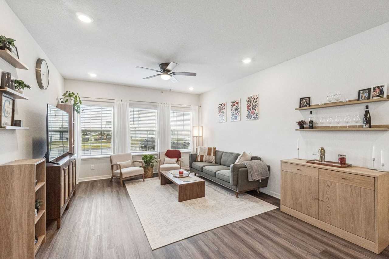 5778 Waterman Path - Photo 3 of 20