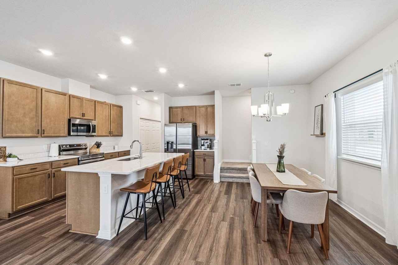 5778 Waterman Path - Photo 7 of 20