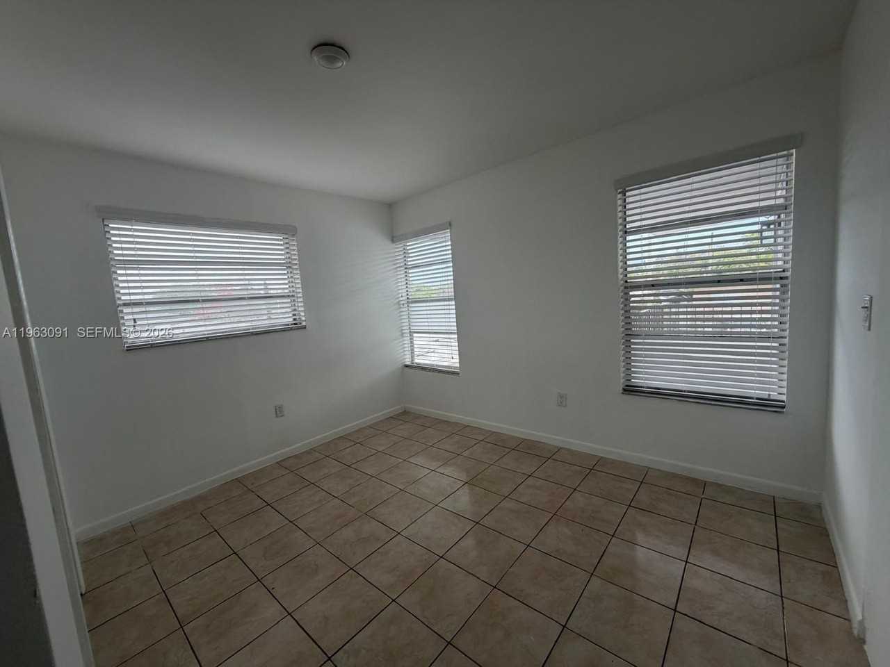 4617 Nw 2nd Ter - Photo 7 of 16