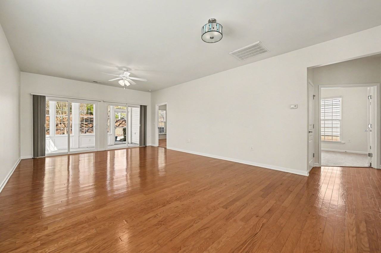 417 Horatio Ct - Photo 3 of 21