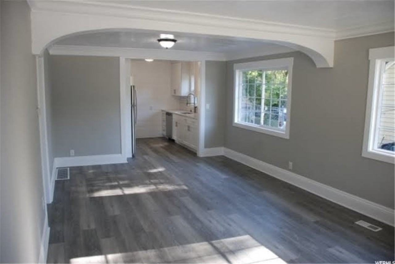 679 Patterson St - Photo 2 of 9