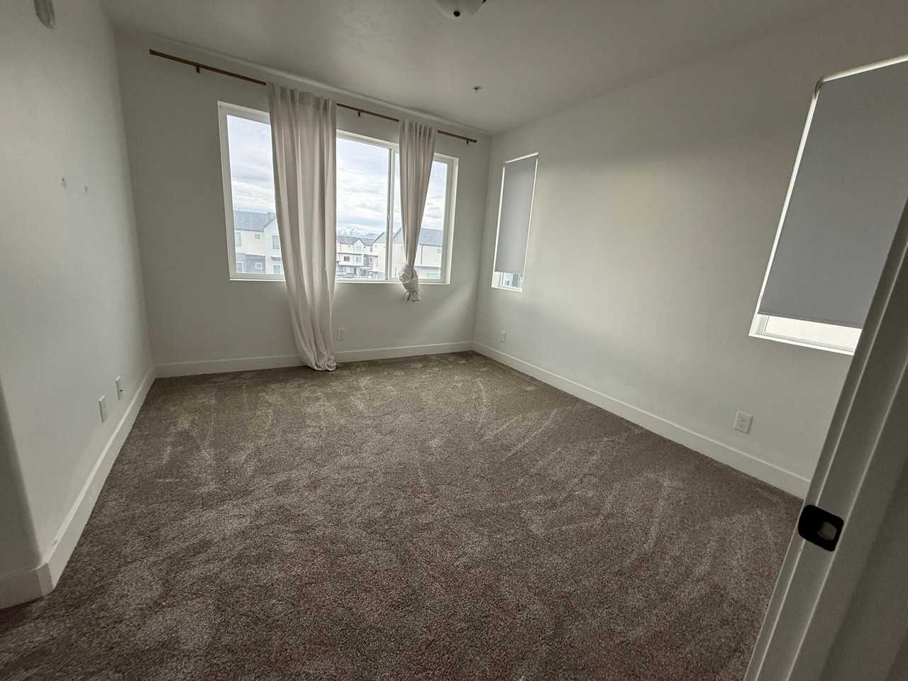 392 Sw - Photo 6 of 10